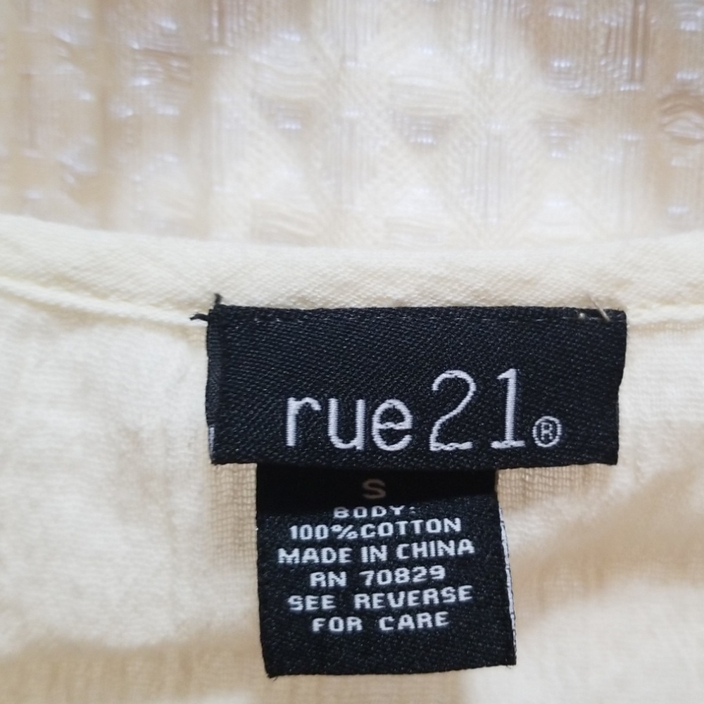 {2 for 10}Rue 21 short sleeve shirt - Picture 3 of 3